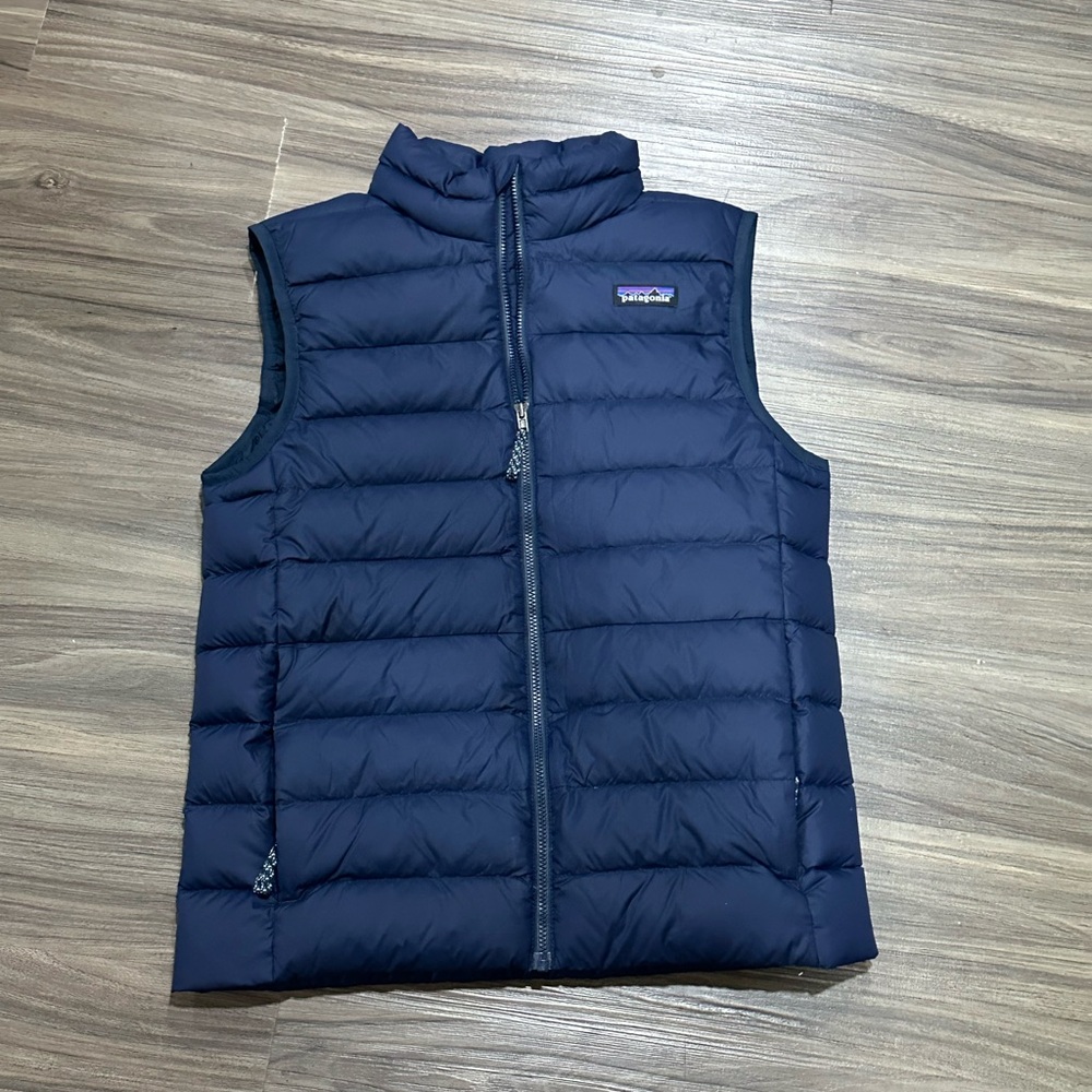 Patagonia Boys Down Sweater Vest Worn Wear size L